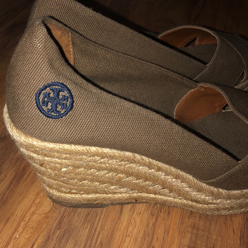 They were not tall enough for me. It’s a mid wedge